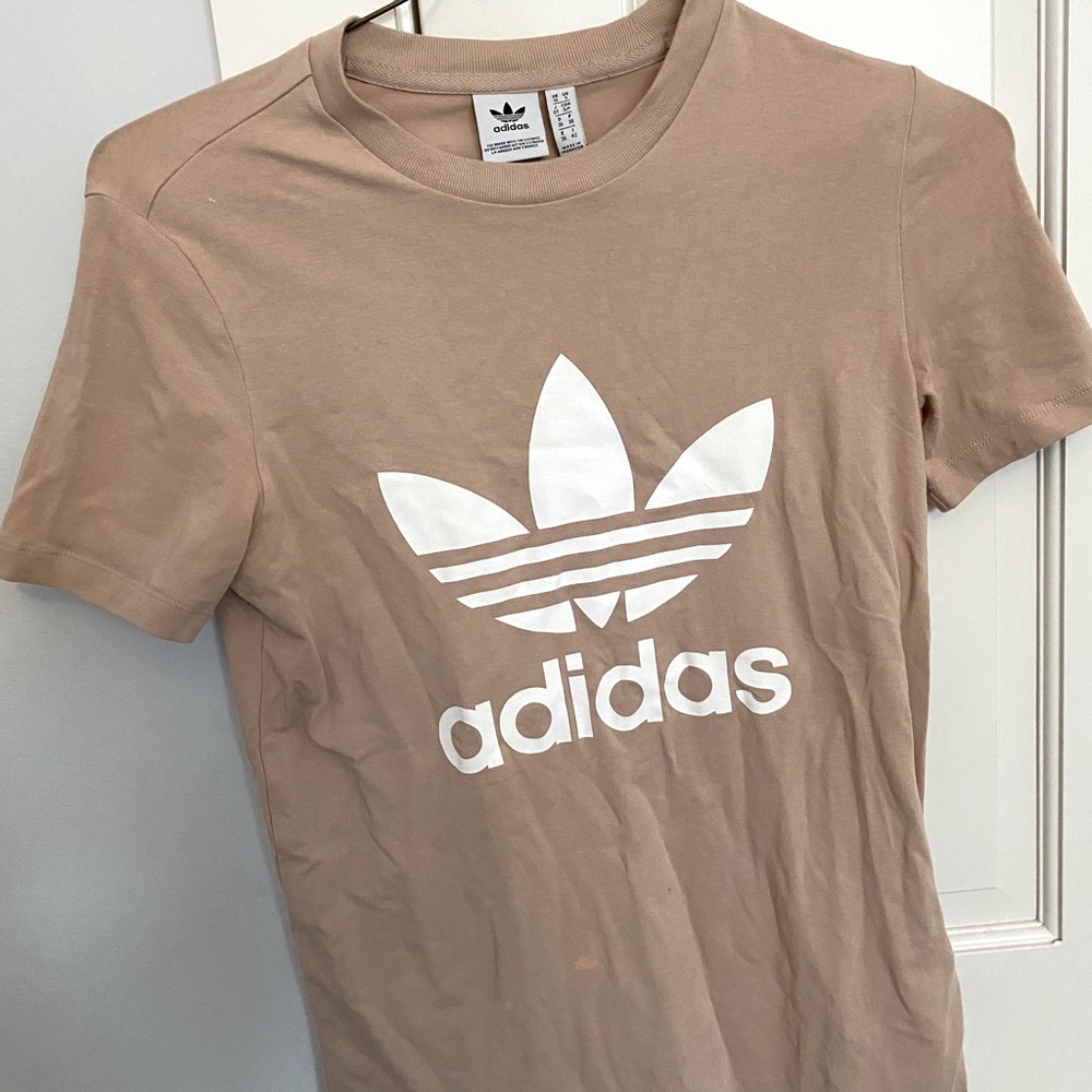 Tan Adidas t-shirt
